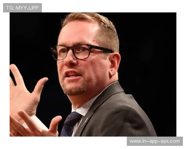 欧洲转播合同落地，联赛商业化争议再起