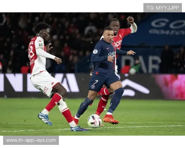 法甲摩纳哥中路渗透连环,客场三分到手